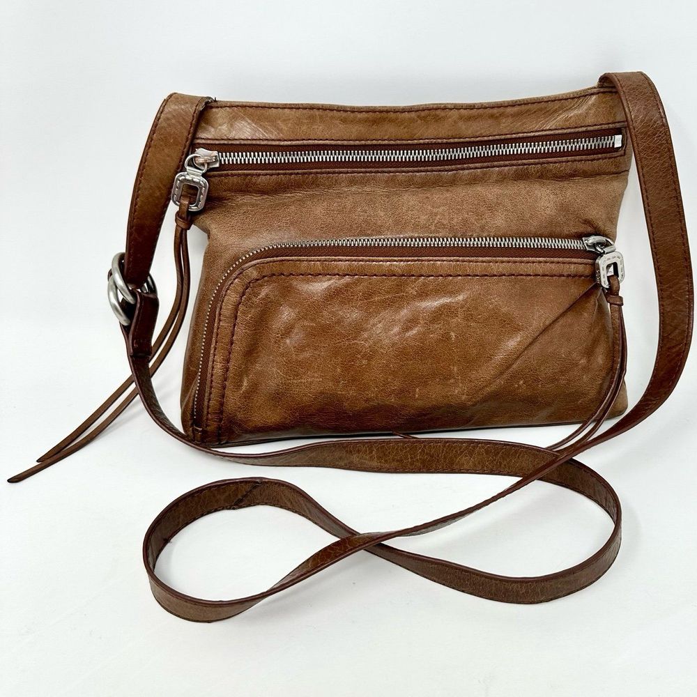 Hobo The Original Cassie Honey Brown Leather Crossbody Purse Bag